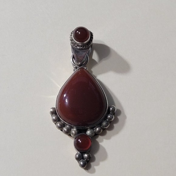 Sterling Silver Southwest American Style Pendant with Sard and Carnelian Cabocho - Picture 5 of 6